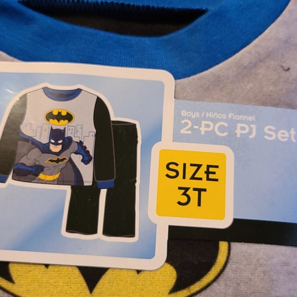 Boys 2pc Batman Pajama Set Sz 3T - Picture 2 of 6